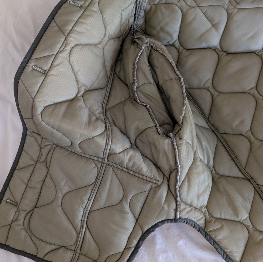 The Frankie Shop Teddy Quilted Jacket Olive Green XS/S - Picture 6 of 6